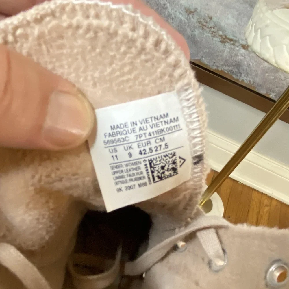 Converse Chuck Taylor All Star 2 Shoes Womens Size 11 Beige Sneakers 569563C - Picture 10 of 11